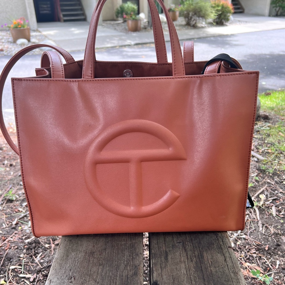 Telfar tote bag. Med.